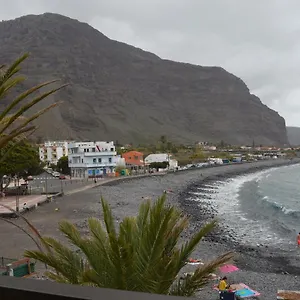 sol-y-playa-la-playa-de-la-calera.in-canary-islands.com/