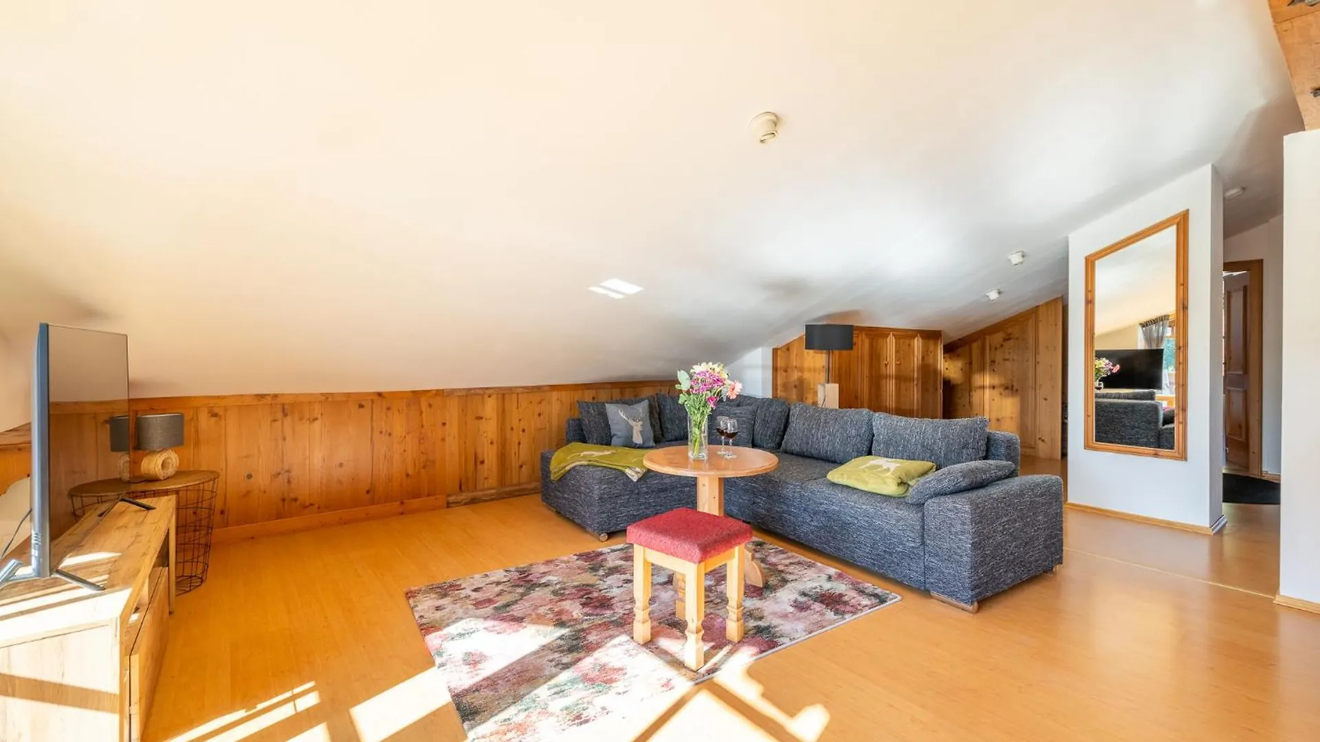 アパート Ferienwohnung Rauschbergblick ルーポルディング ドイツ